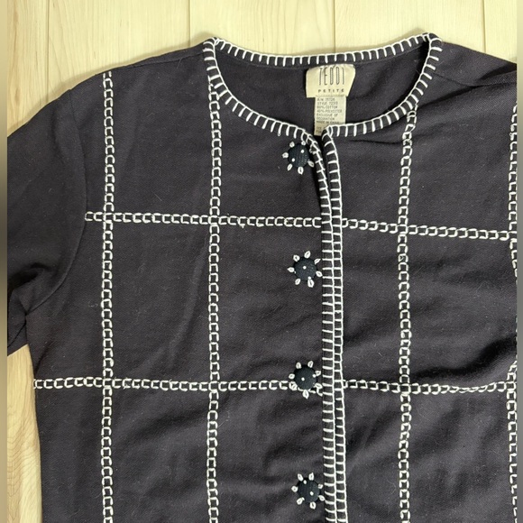 Vintage button down sweater - Picture 2 of 3